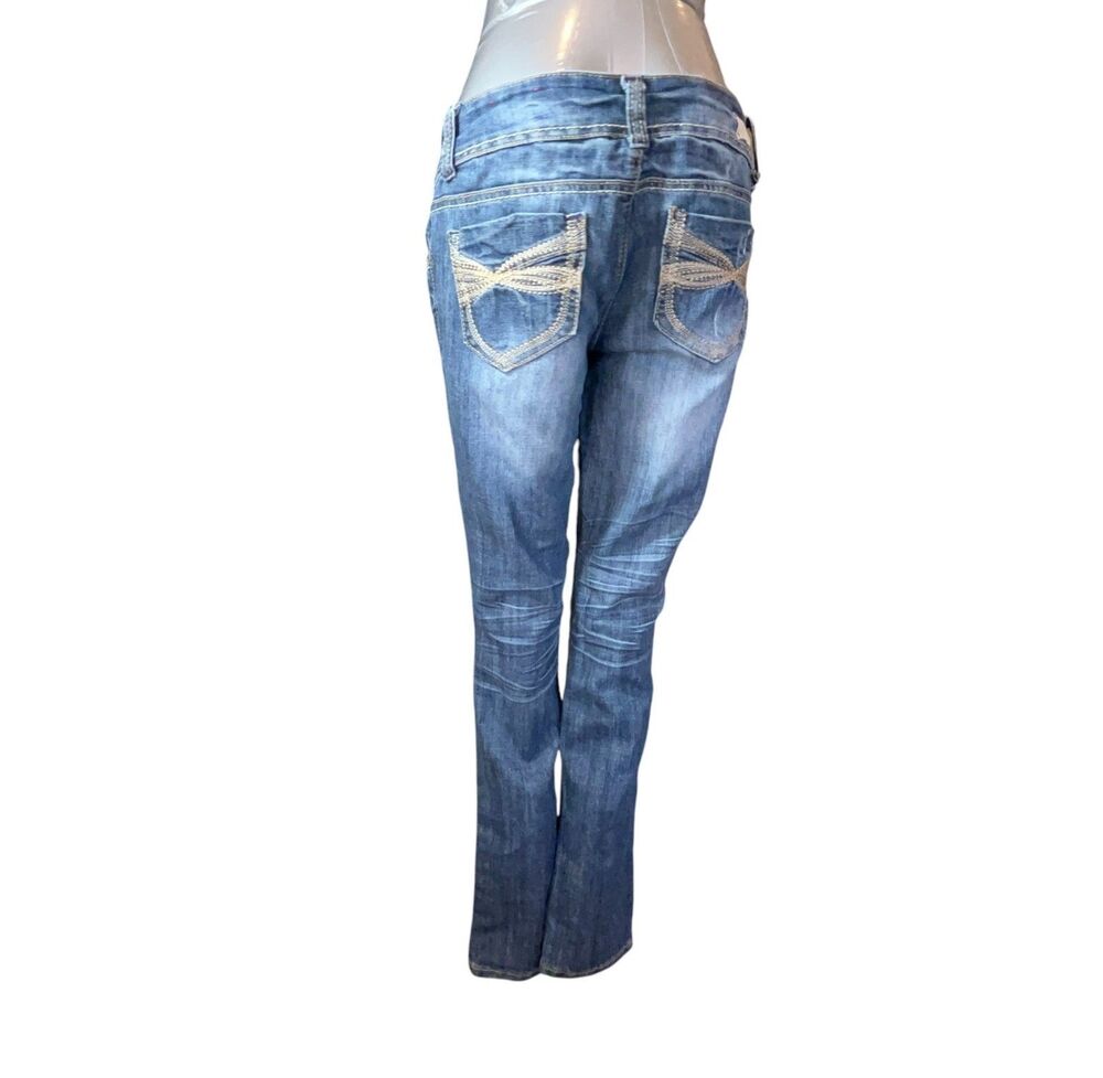 Almost Famous Jeans Women 9 Mid Rise Distressed Stretch Always Fabulous (W32 L31 - Picture 4 of 16